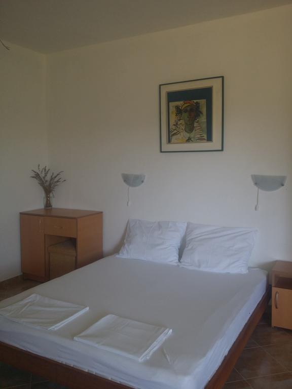 Luce Di Sole Apartment Ulcinj Rum bild