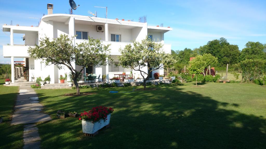 Luce Di Sole Apartment Ulcinj Exteriör bild